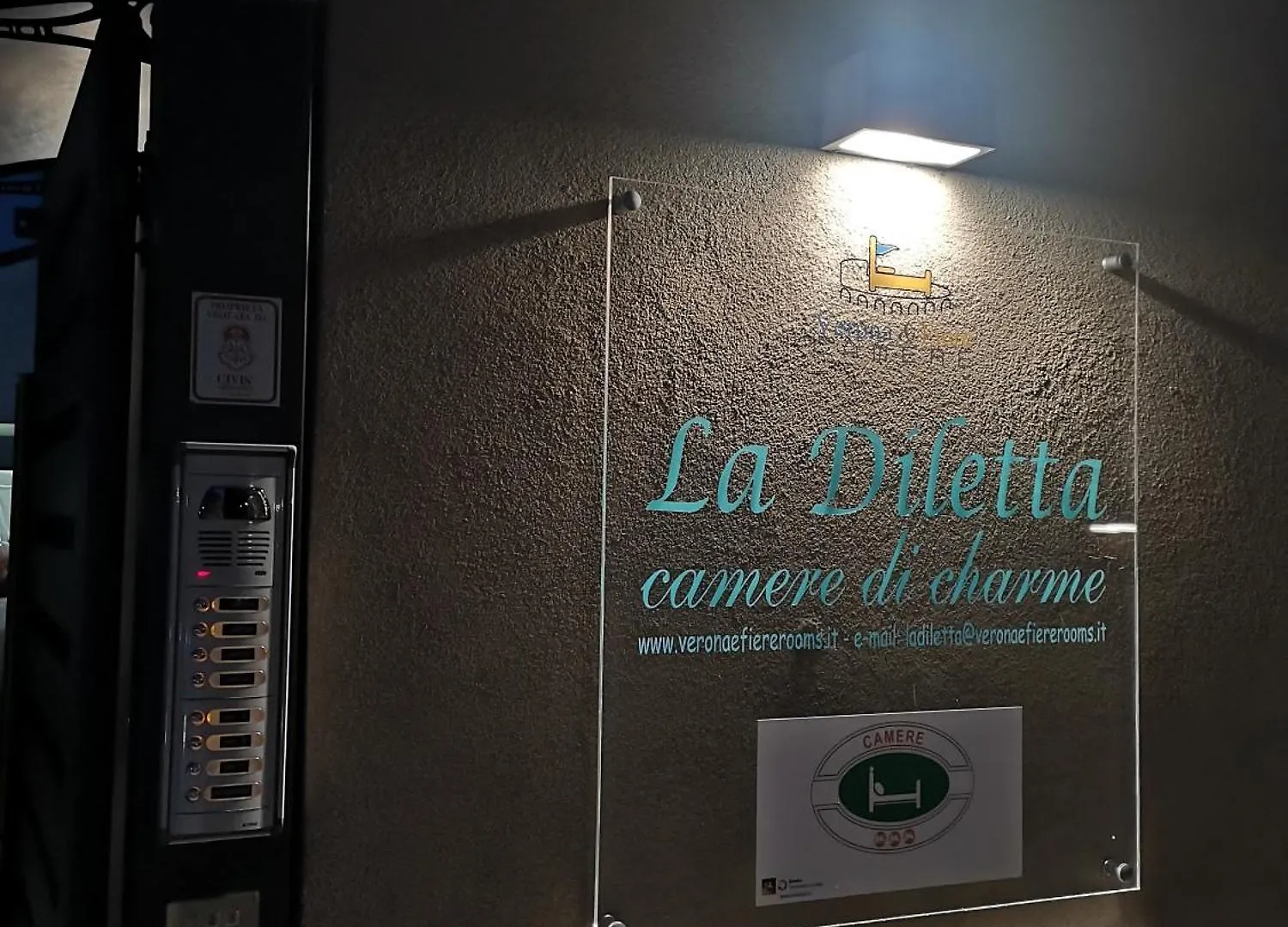 La Diletta - Camere Di Charme 维罗纳 0*,